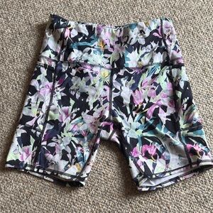 Reebok Floral Women's Bike Shorts - Black and Pink